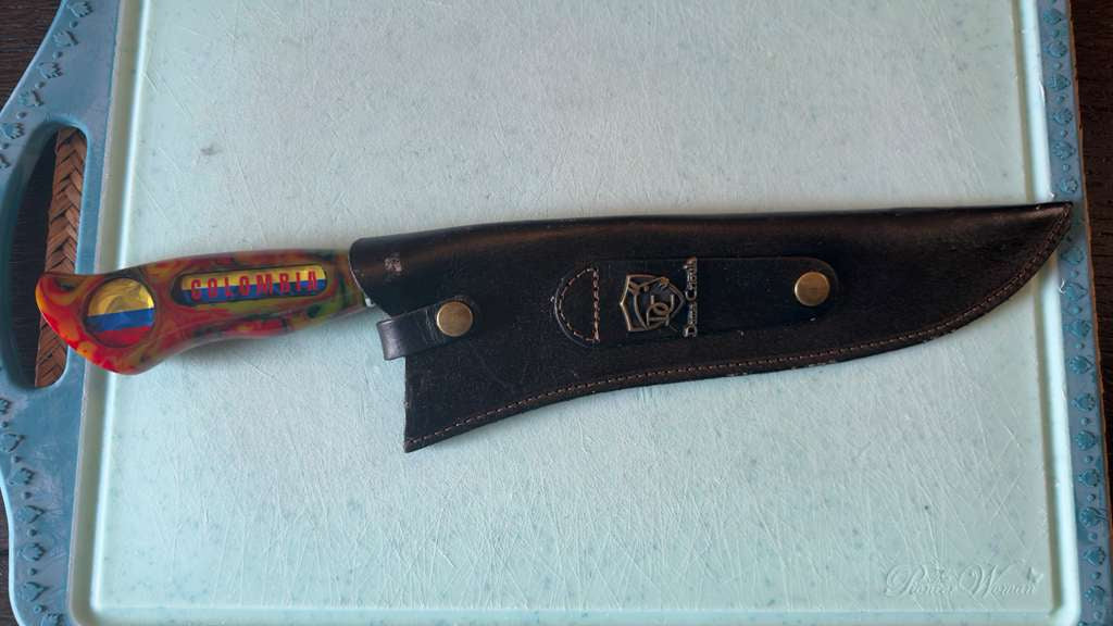 Handmade 10” Knife – Comlombia Edition